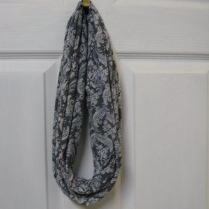 Lightweight Knit Soft Gray Print Infinity Scarf